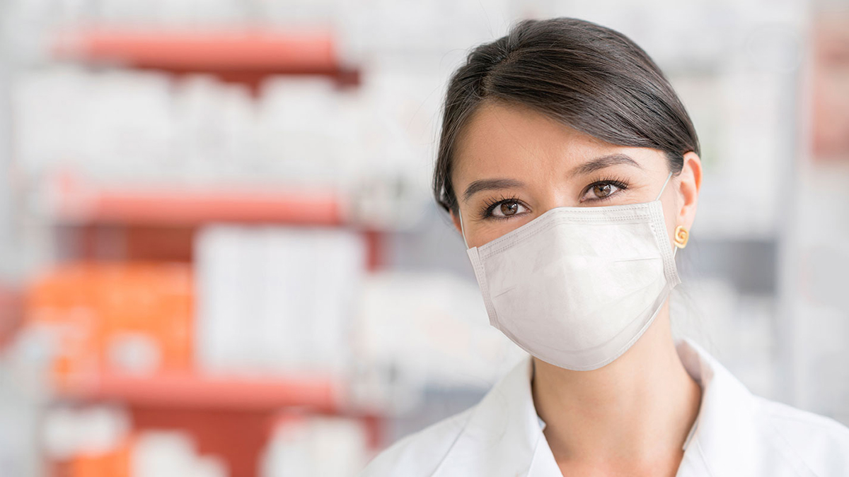pharmacist with mask on