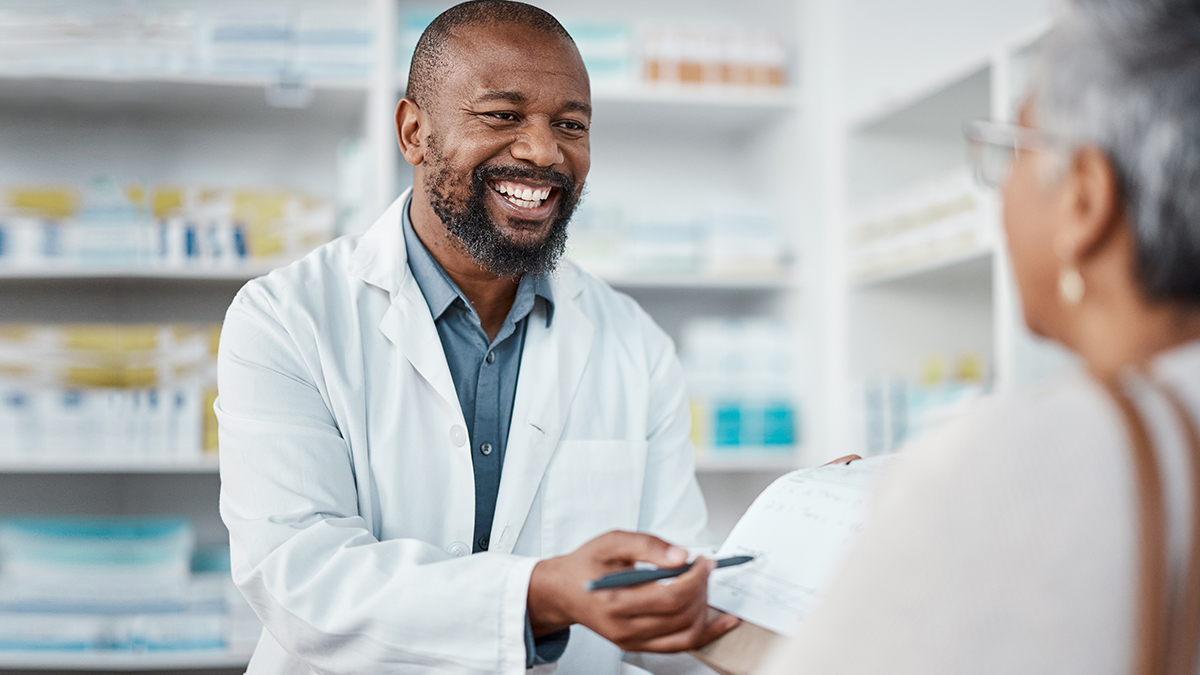 pharmacist and patient