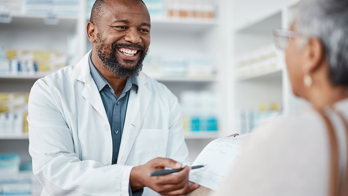 pharmacist and patient